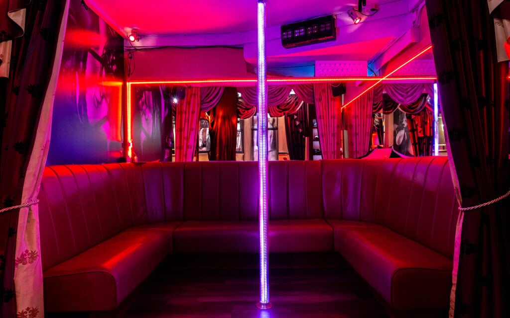 Private VIP room with pole at String Showbar, Oslo